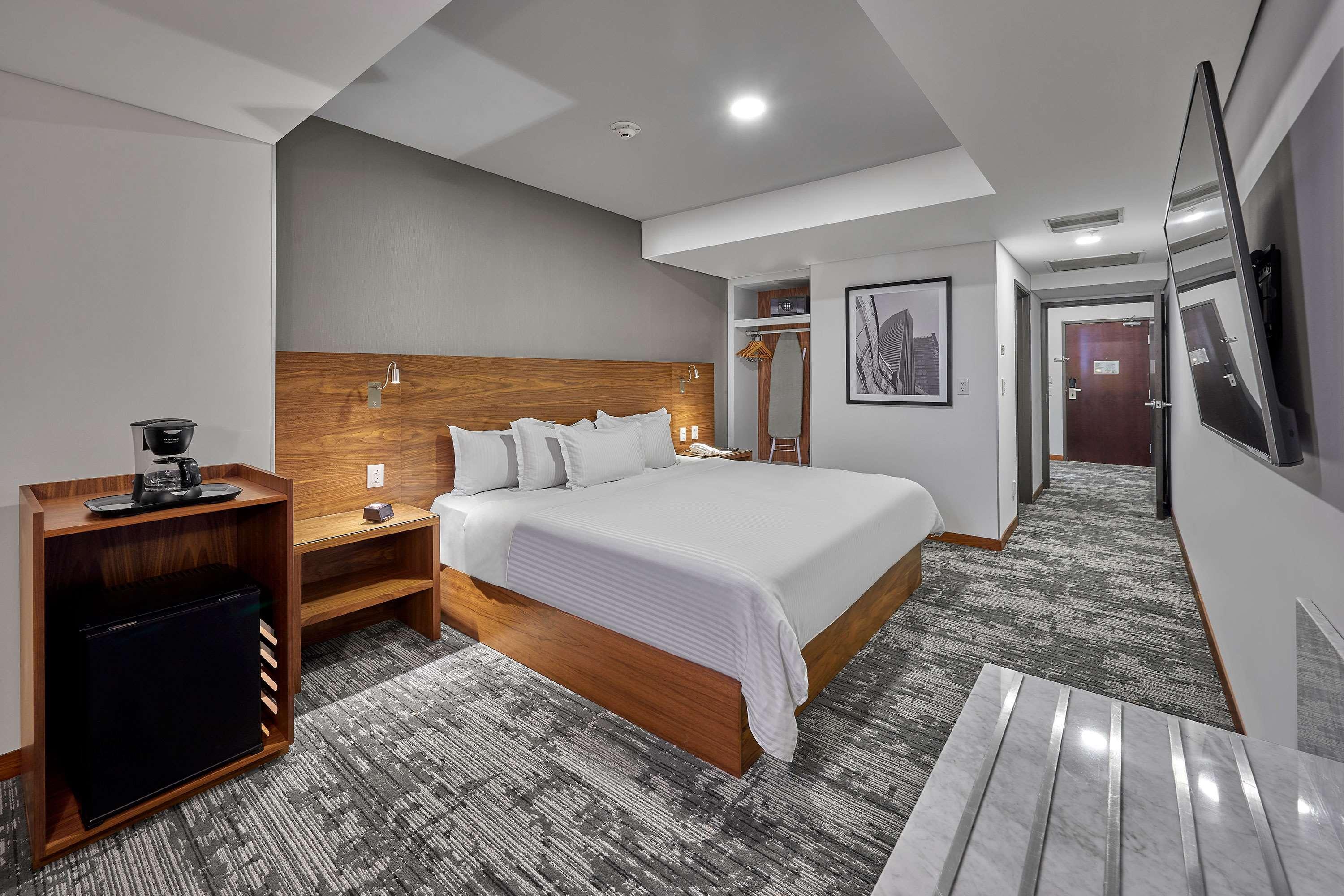 Wyndham Garden Mexico City - Polanco Экстерьер фото