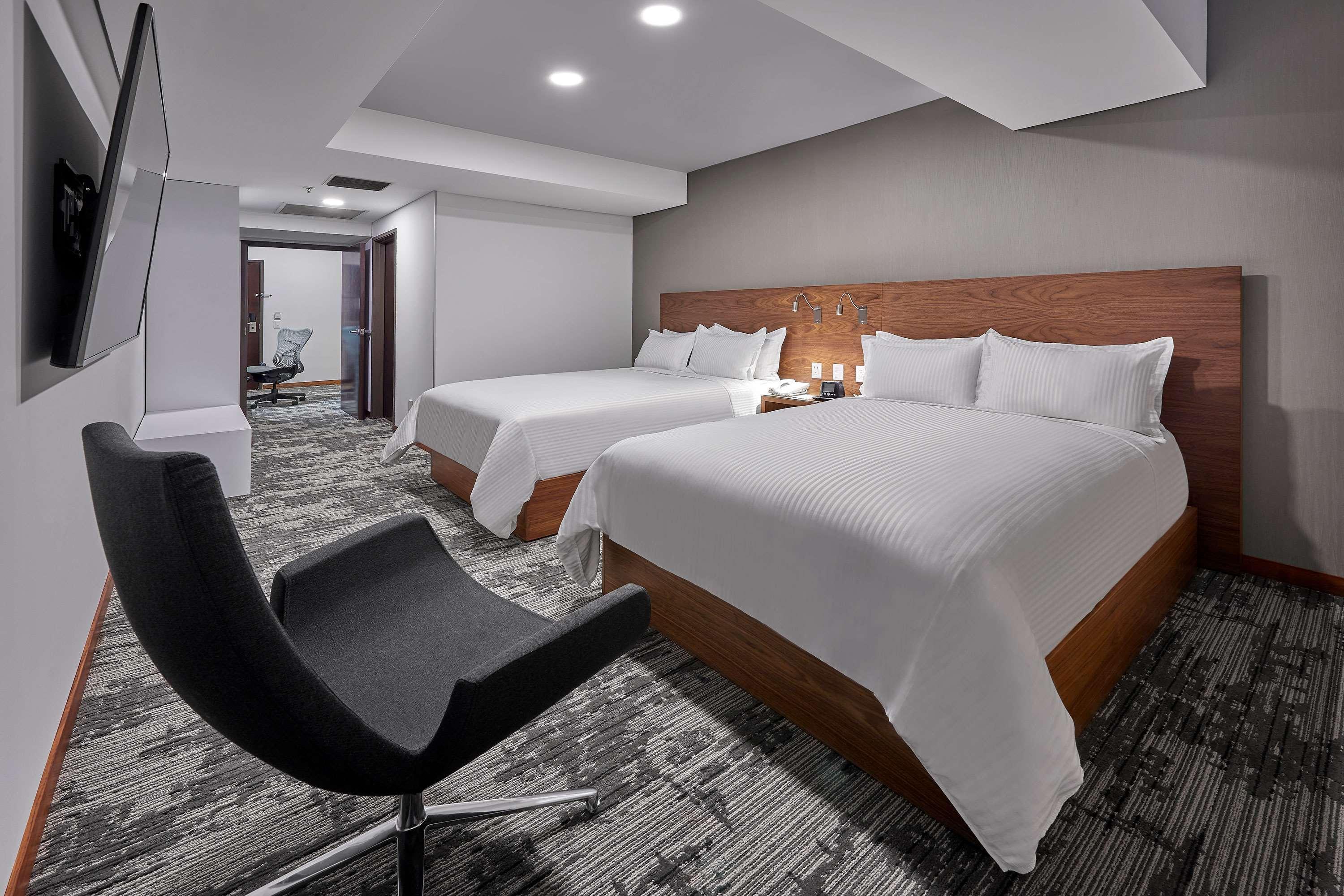 Wyndham Garden Mexico City - Polanco Экстерьер фото